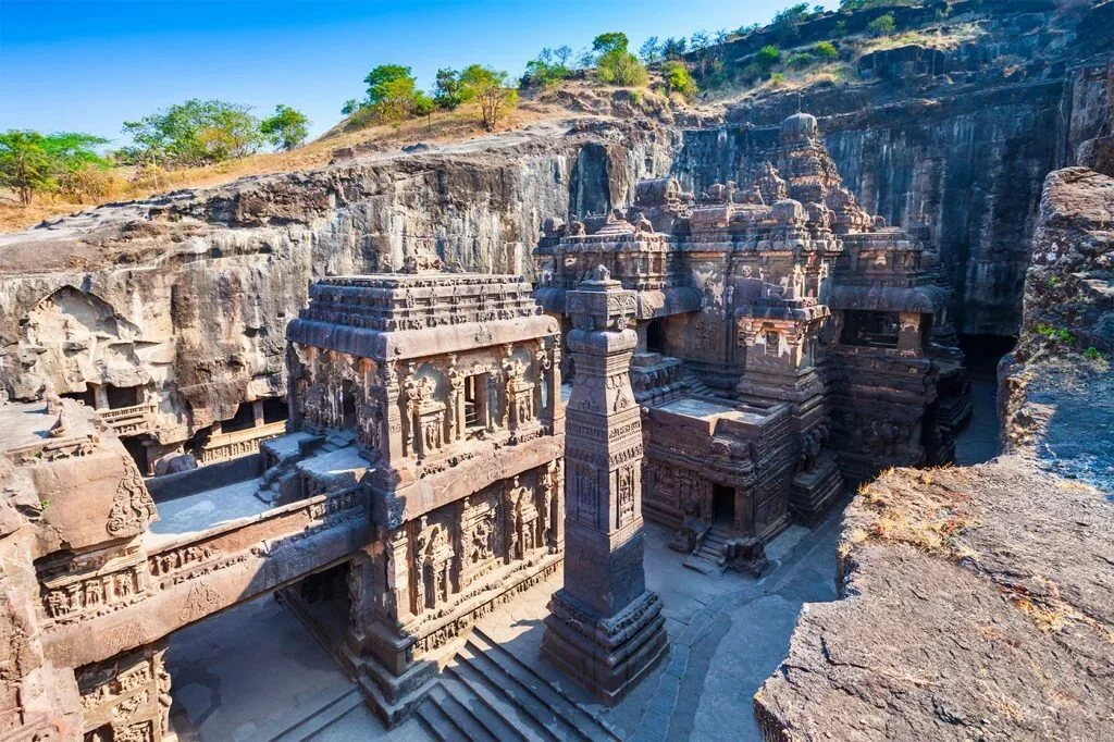 Kailasa temple overview 2008