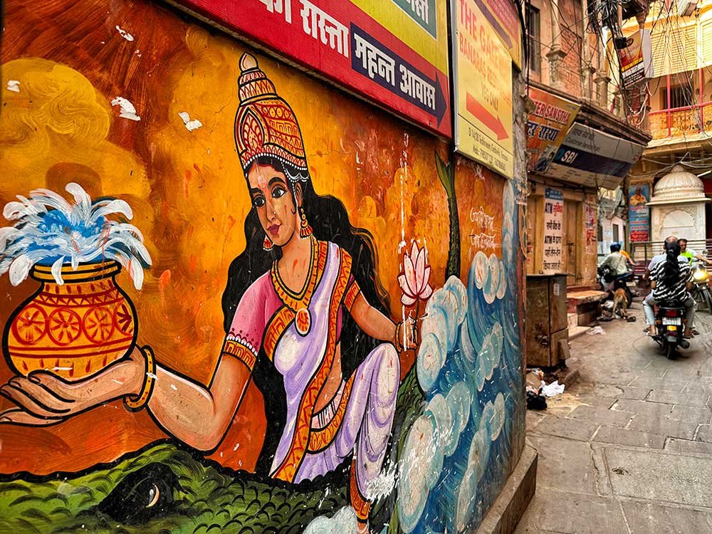 Varanasi street art